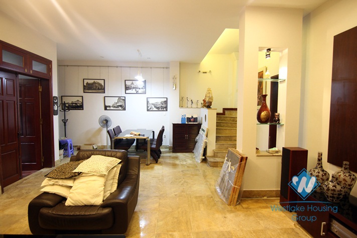 Beautiful furnished house for rent in Ba Dinh, Ha Noi